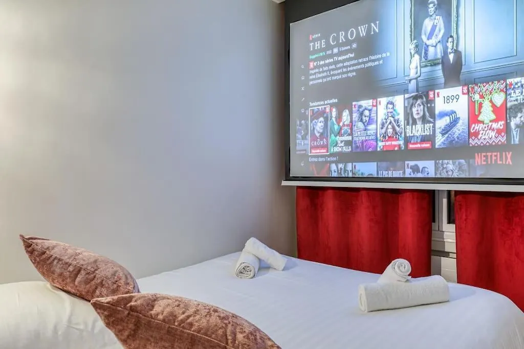 Montaigne Executive Suite Paryż