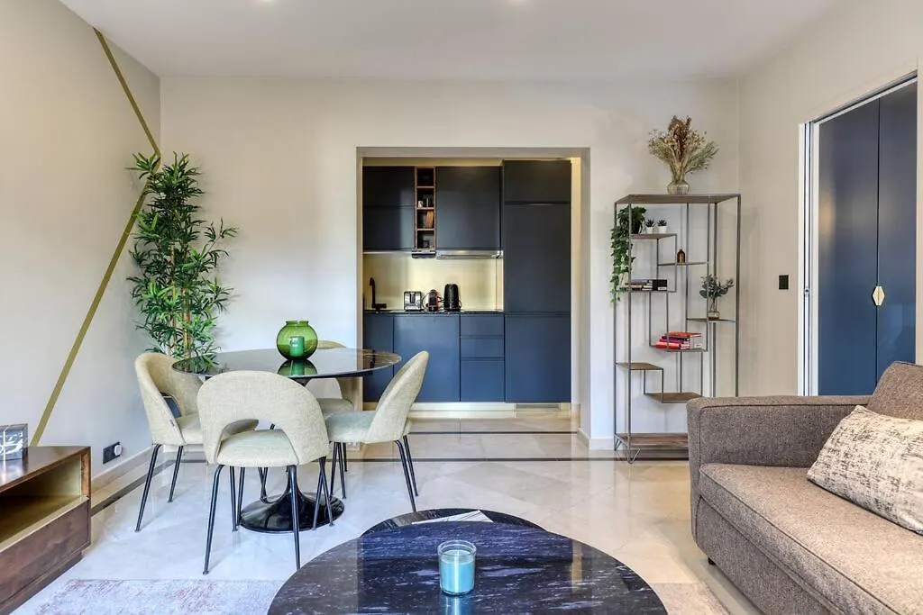 Montaigne Executive Suite Paryż 0*,
