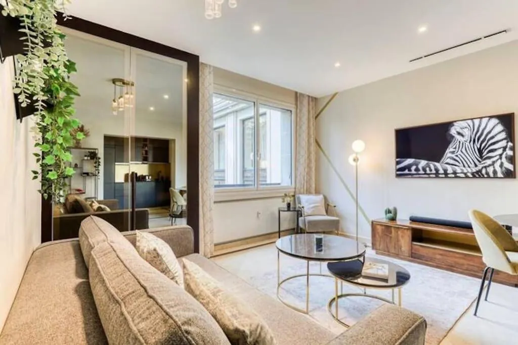 Apartament Montaigne Executive Suite Paryż